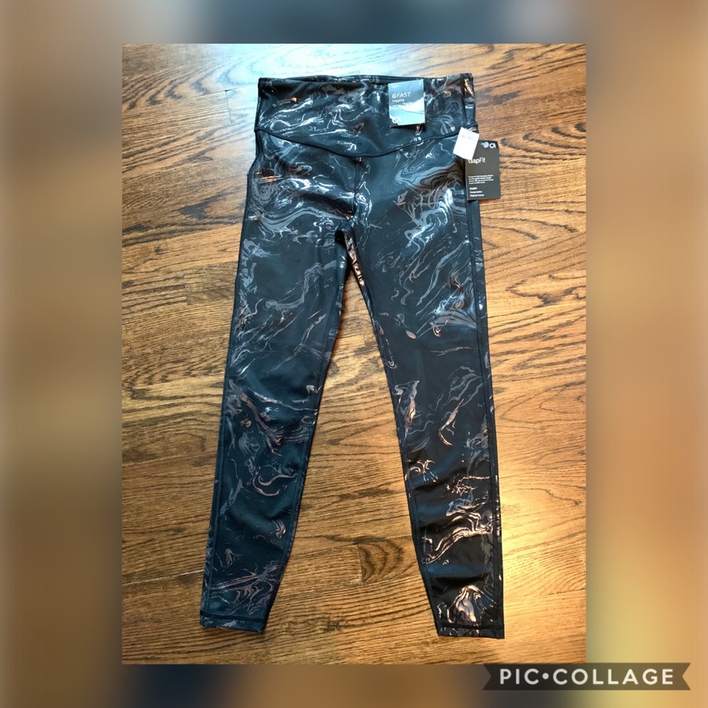 GapFit athletic capris